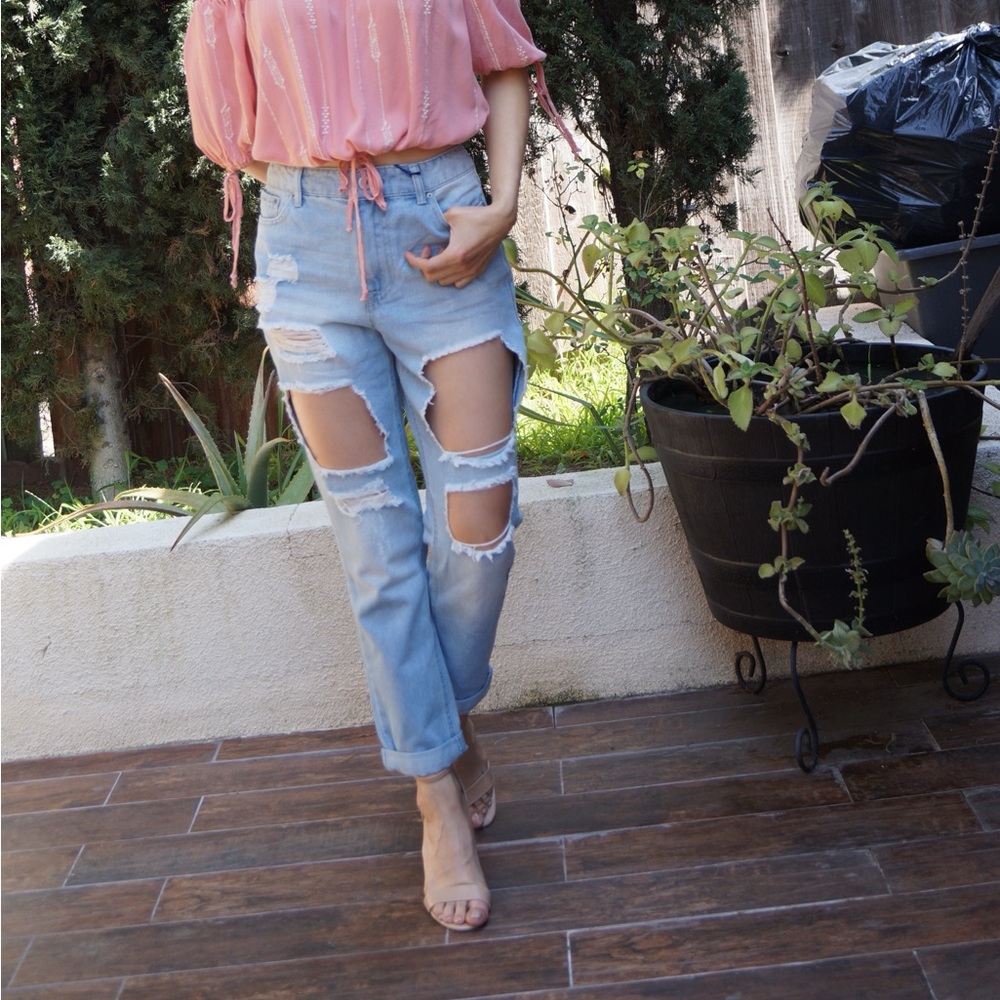 Highway Jeans Light Blue Boyfriend Cut Distressed Jeans Size 9 - Picture 2 of 10